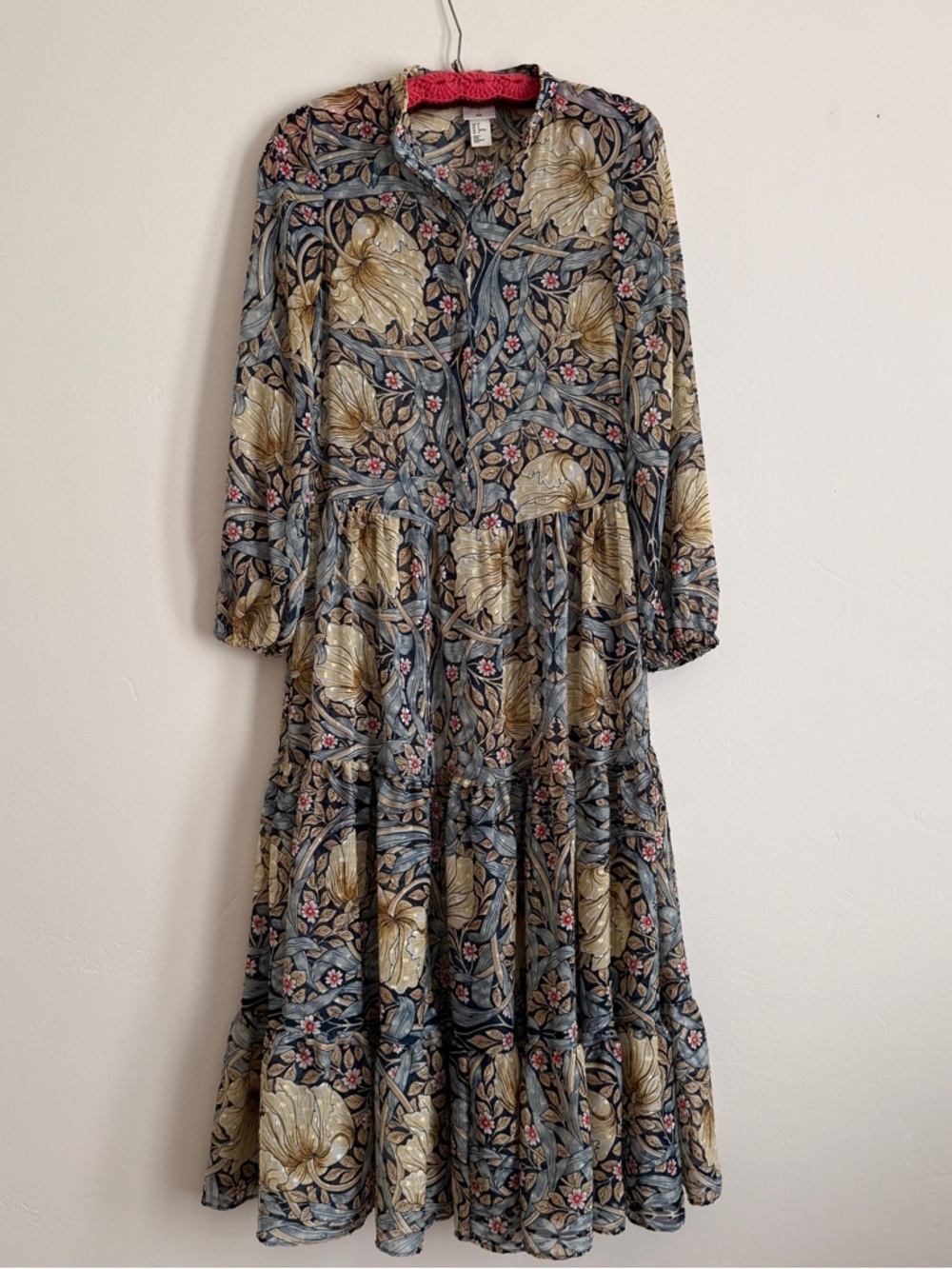 WILLIAM MORRIS & CO. X H&M
PATTERNED MAXI DRESS Olive & Blues. Size 0 but fits 4